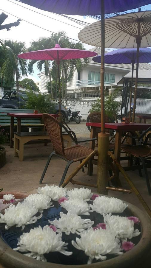 999 Triplenine Chiangmai Vandrerhjem Chiang Mai Eksteriør bilde
